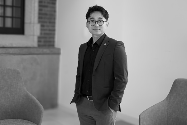 Kelvin Hoang